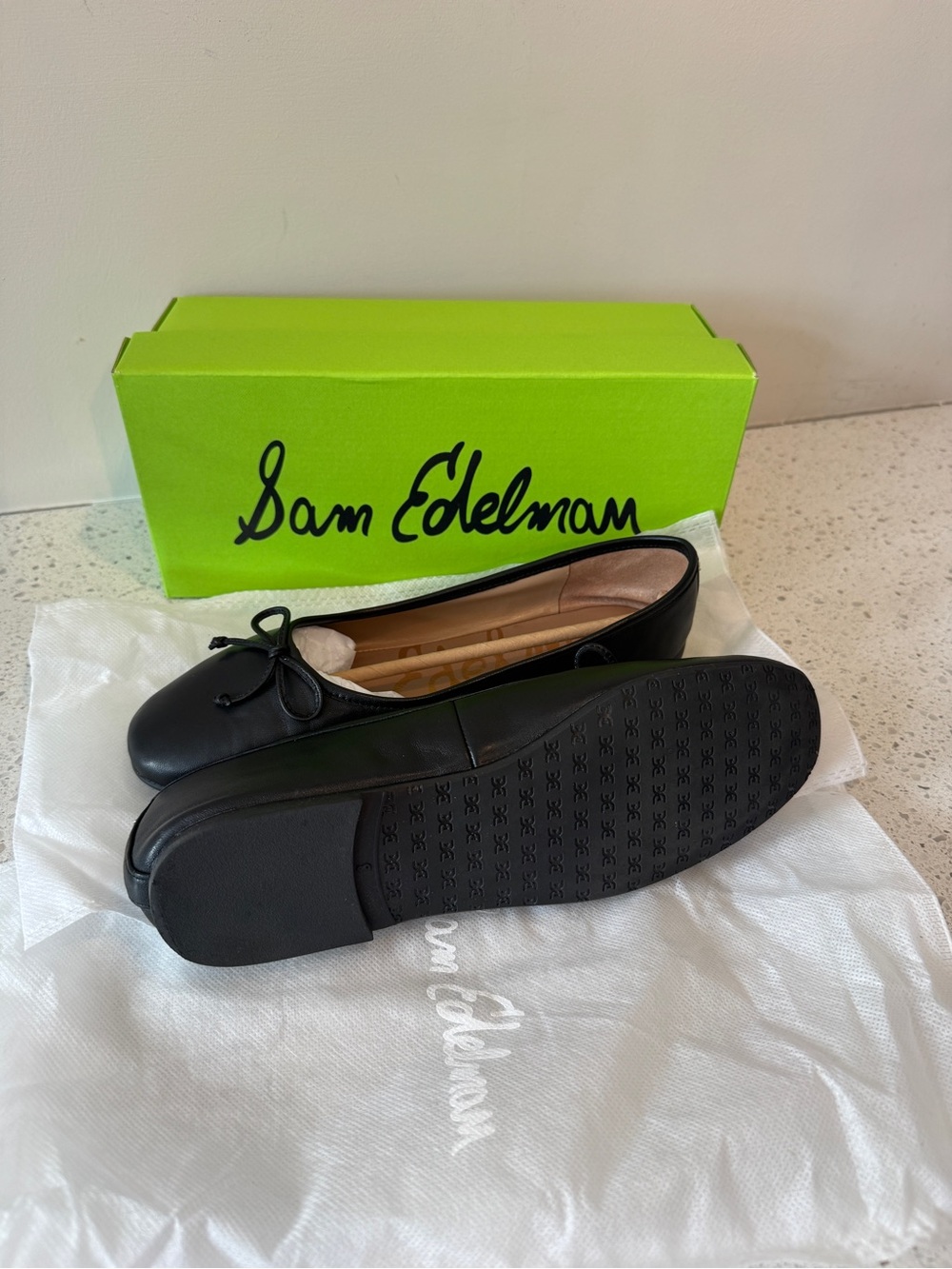 Sam Edelman Black Leather Bow Ballet Flats - worn once - Picture 3 of 4